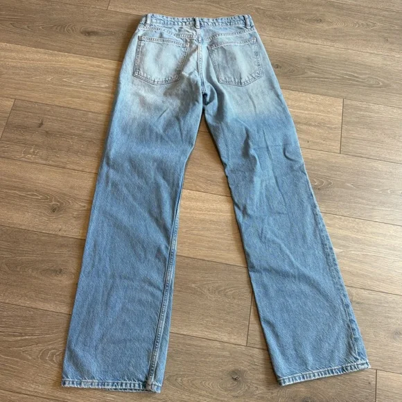 Zara Mid-Rise Straight Jeans - Picture 9 of 9